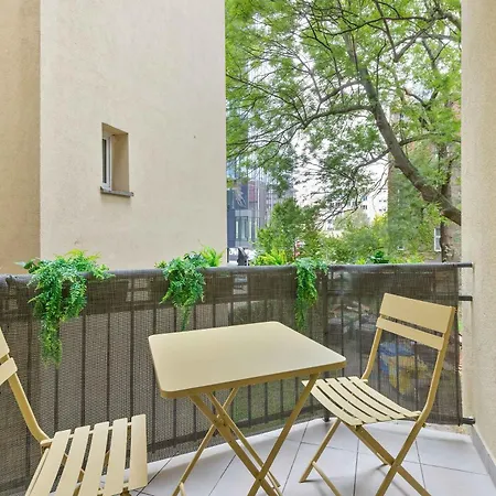 Five Bedroom For 12 In Gdansk Center With Desk And Balcony By Renters Apartment *