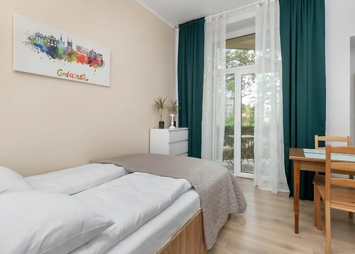 Five Bedroom For 12 In Gdansk Center With Desk And Balcony By Renters * Gdansk