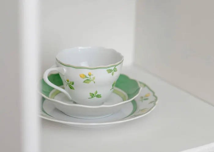 Five Bedroom For 12 In Gdansk Center With Desk And Balcony By Renters Apartament *